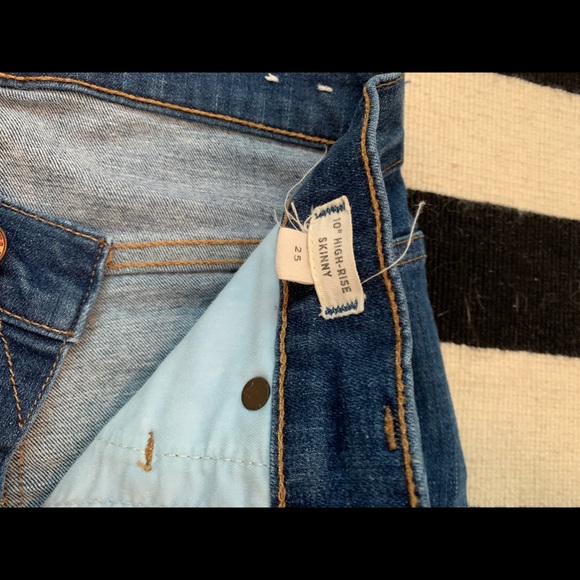 Madewell Button Front 10” High-Rise Jeans - Picture 2 of 3